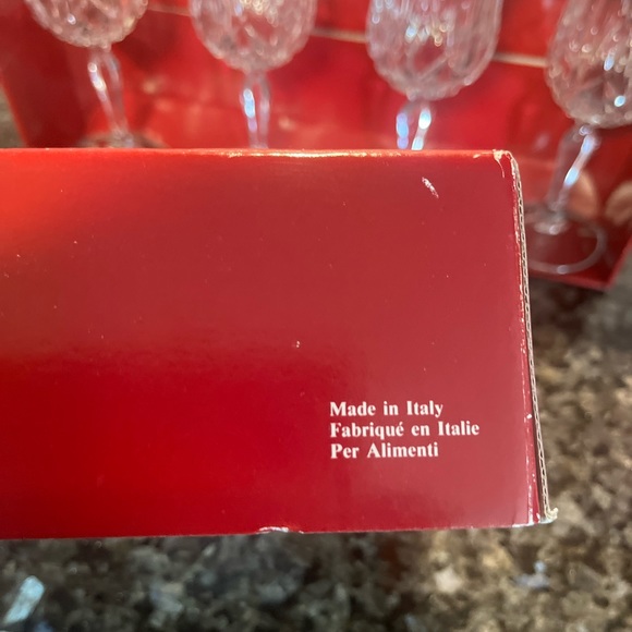 Opera Crystal Wine 🍷 Glasses in the Box! - Picture 6 of 8